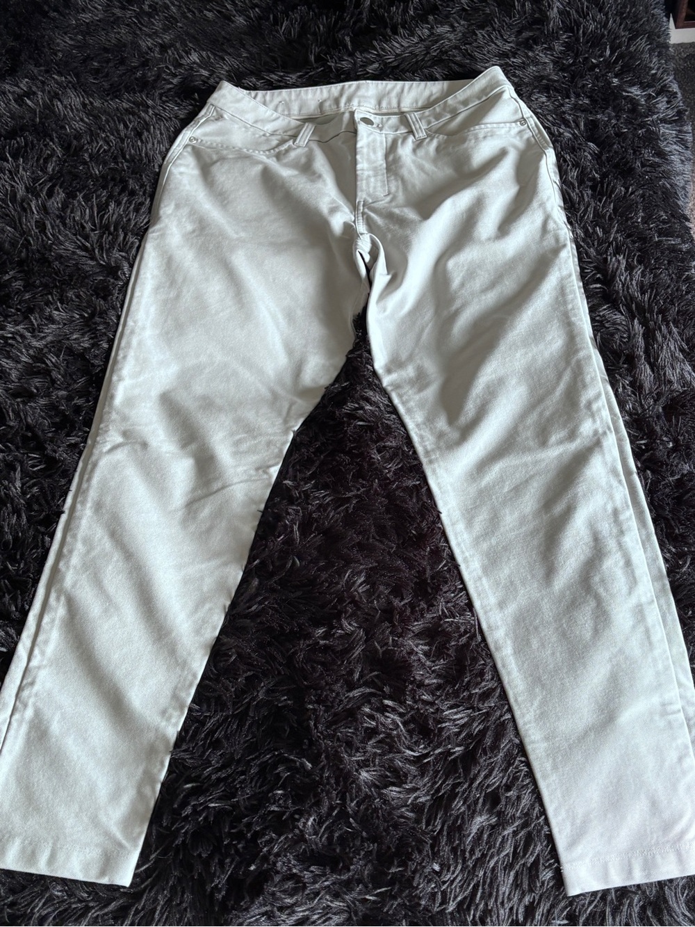 LULULEMON - Light Gray Slim Straight Pants